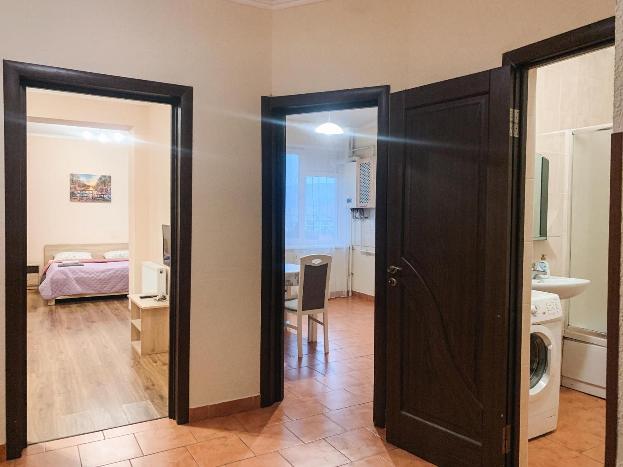 Apartments Domovik Parkaniya, 2A موكاشيفه المظهر الخارجي الصورة