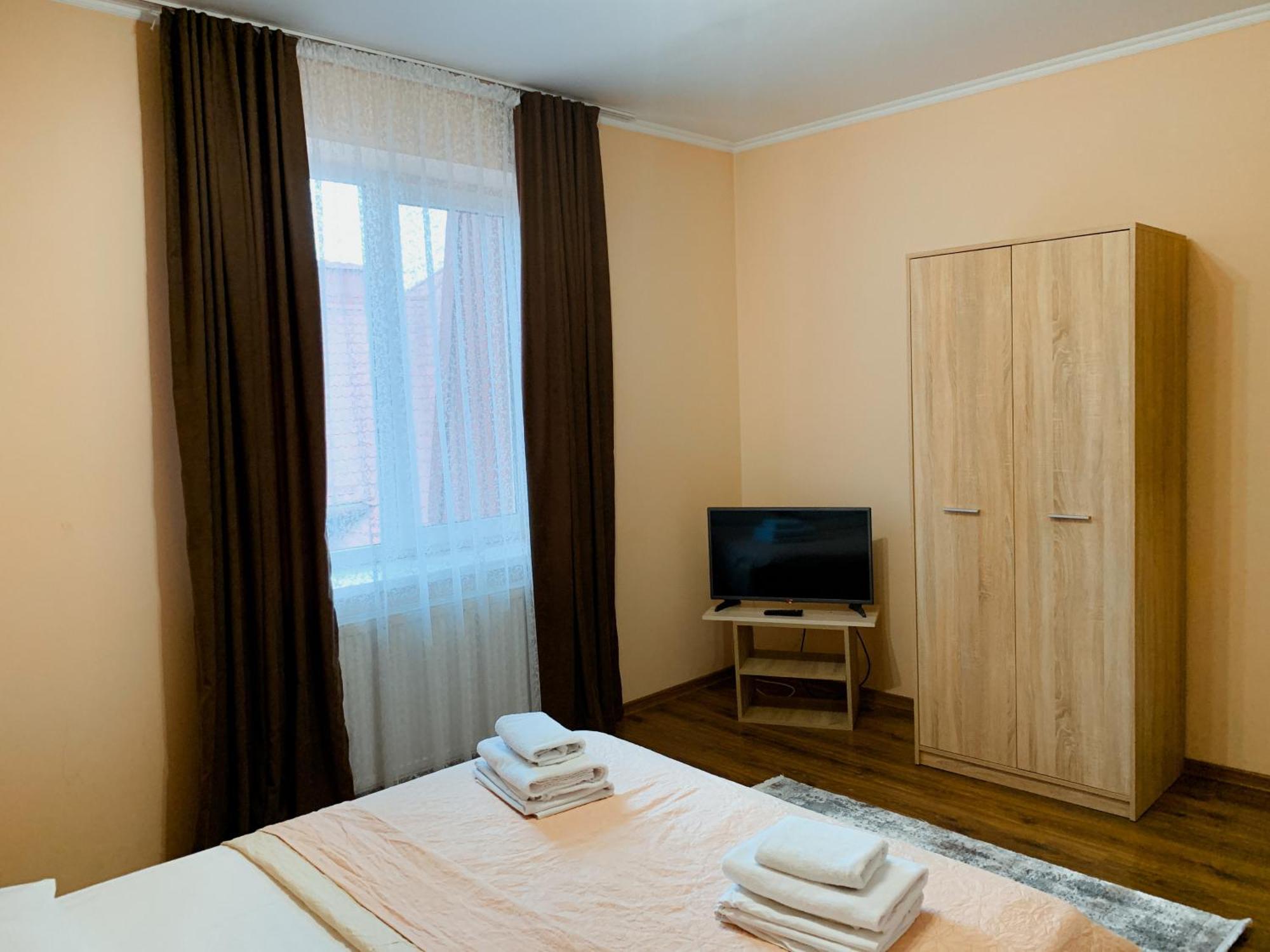 Apartments Domovik Parkaniya, 2A موكاشيفه المظهر الخارجي الصورة