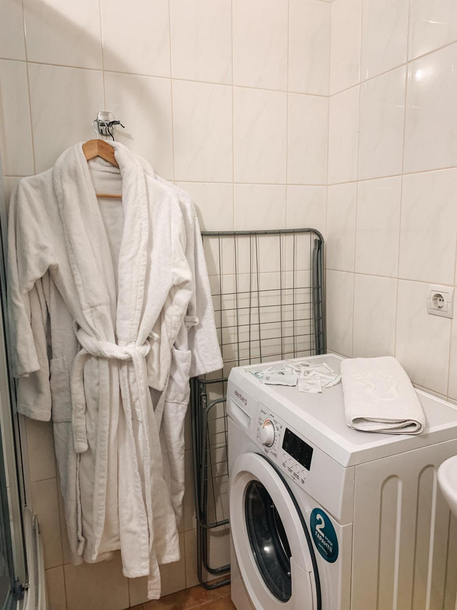 Apartments Domovik Parkaniya, 2A موكاشيفه المظهر الخارجي الصورة