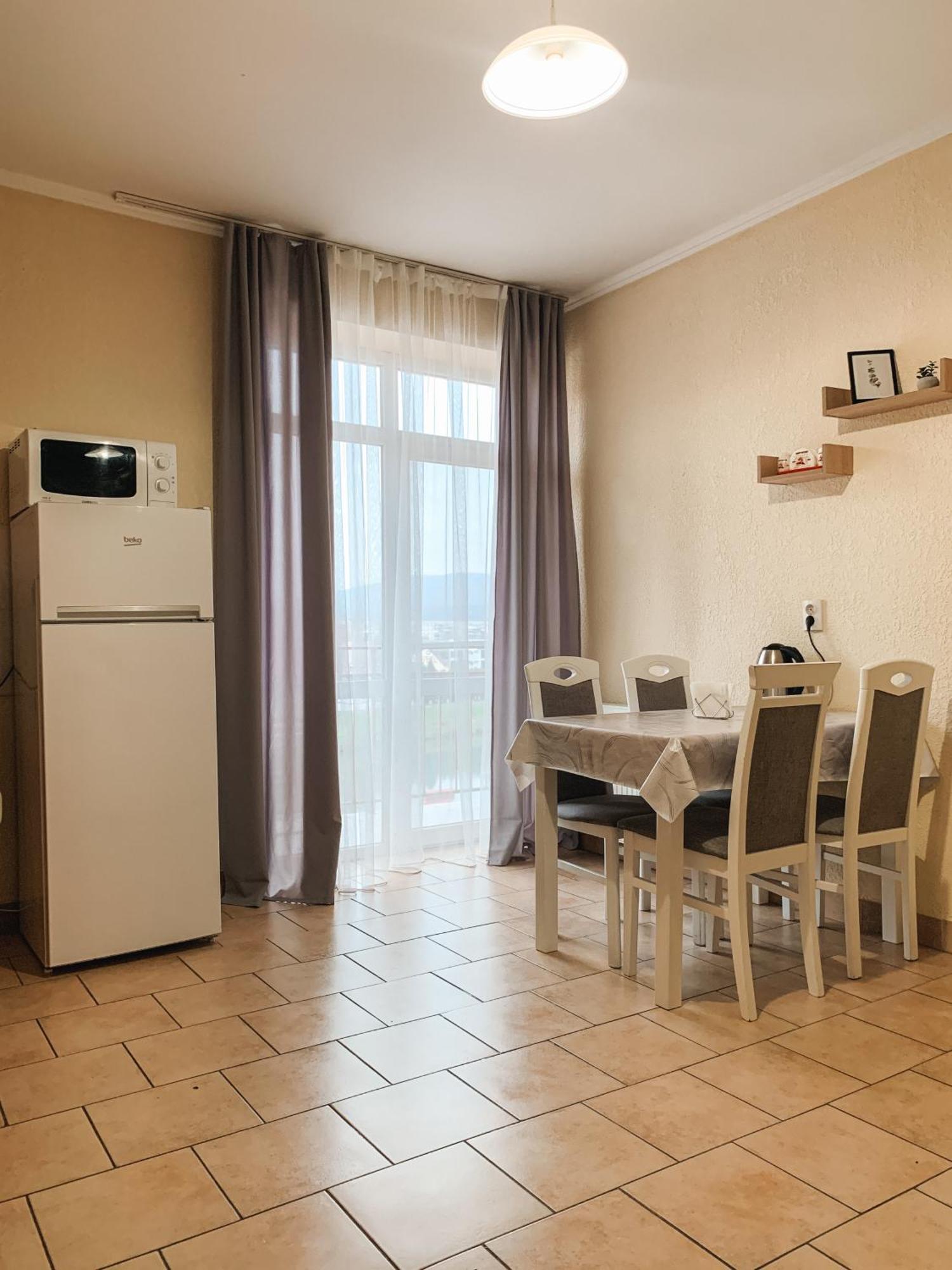 Apartments Domovik Parkaniya, 2A موكاشيفه المظهر الخارجي الصورة